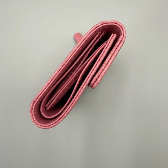 Chanel Pink Chevron Compact Boy Wallet - Picture 5 of 8